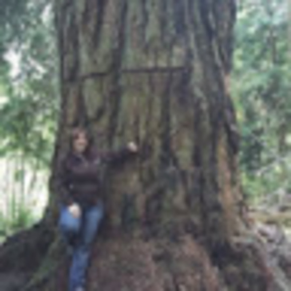 Meet your Posher, Diane - Picture 1 of 1